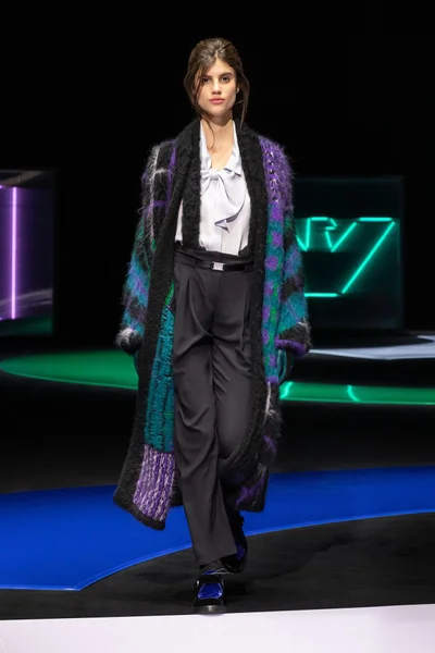 Look 63